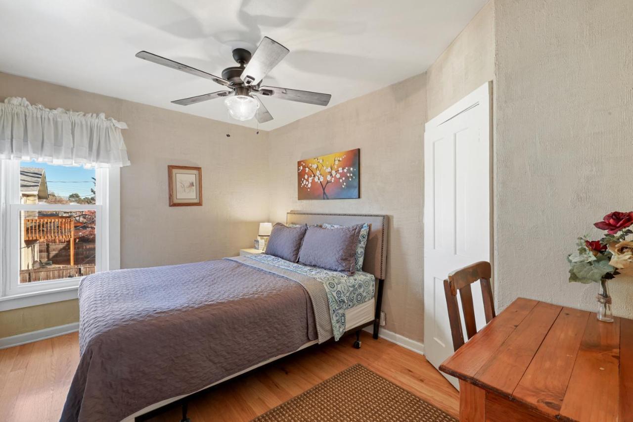 Garden City House With Hot Tub Colorado Springs Esterno foto